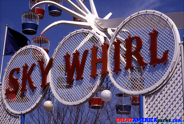 Sky Whirl sign
The three circles in the sign are symbolic of Sky Whirl's three wheels.
