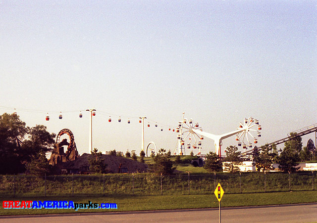 outside the park
Gurnee, IL -- 1980
The Southern Cross and other major rides are seen here in a view from outside the park.
Keywords: Gurnee