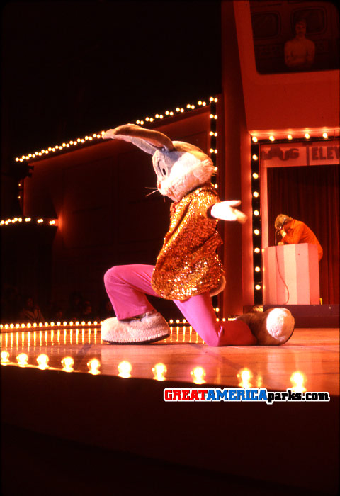 Theatre Royale 1981
Keywords: "theatre royale" theatre royale bugs bunny