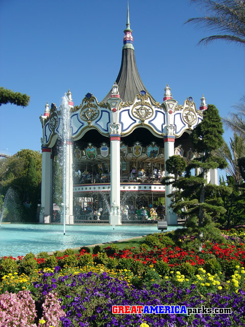 beautiful Columbia
28 August 2005
Santa Clara, CA
the beautiful Carousel Columbia
