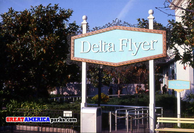 Delta Flyer sign
This is the original Delta Flyer sign.  In Santa Clara, it has been replaced with a newer sign.  In Gurnee, it was removed.
