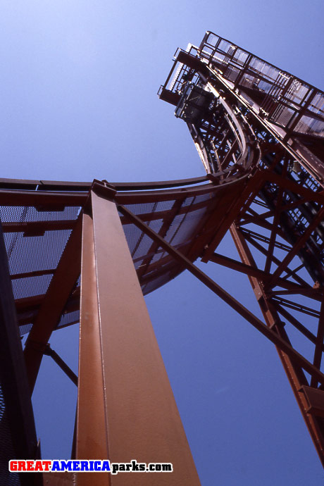 up close to The Edge
Santa Clara, CA
This is a close-up look at The Edge as a car begins to drop.
