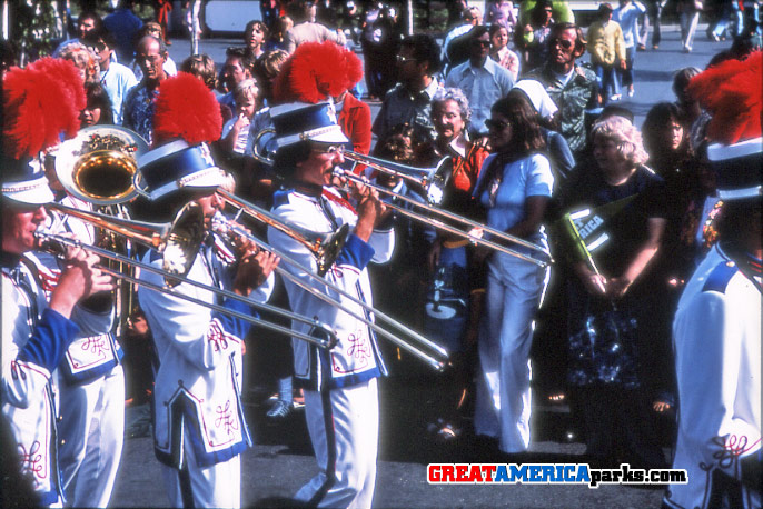 GREAT AMERICA band
Keywords: parade band