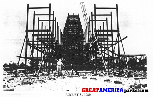 08.05.80
The double-track of the lift hill starts rising above the horizon.
