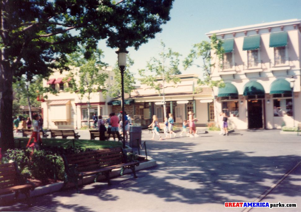 Hometown General Stores
Overview of the General Merchandise buildings.  I believe that\'s what it was called at this time (the signs are washed out).
