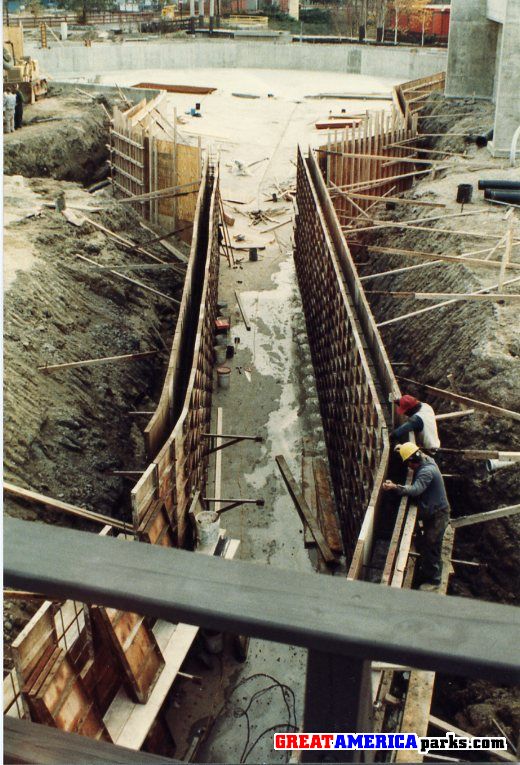 n
This will be the tunnel that connects the main "pond" with the retention lake outside of the park perimeter fence. The tunnel is buried, and runs under the train trestle (which is where I was standing when I took this picture).
